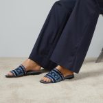 Women’s slide sandal with Gucci script - Image 2